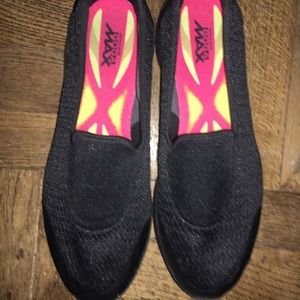 Sketchers Black shoes